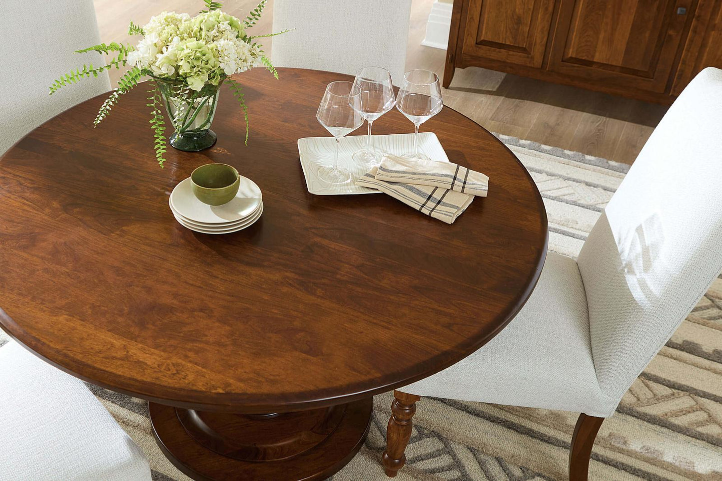 Bob Timberlake American Home Davidson Pedestal Table
