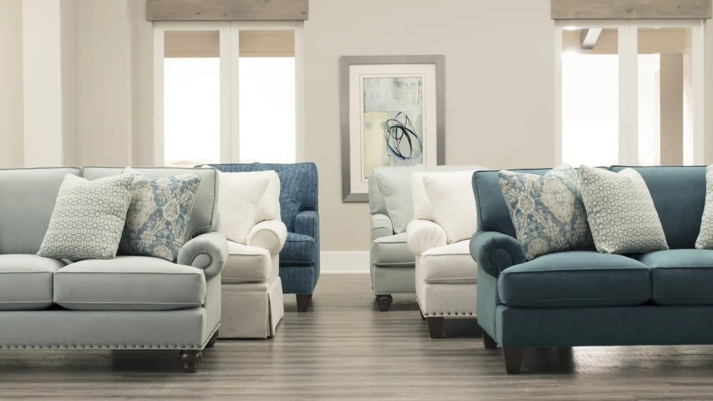 Custom Series C9 Loveseat