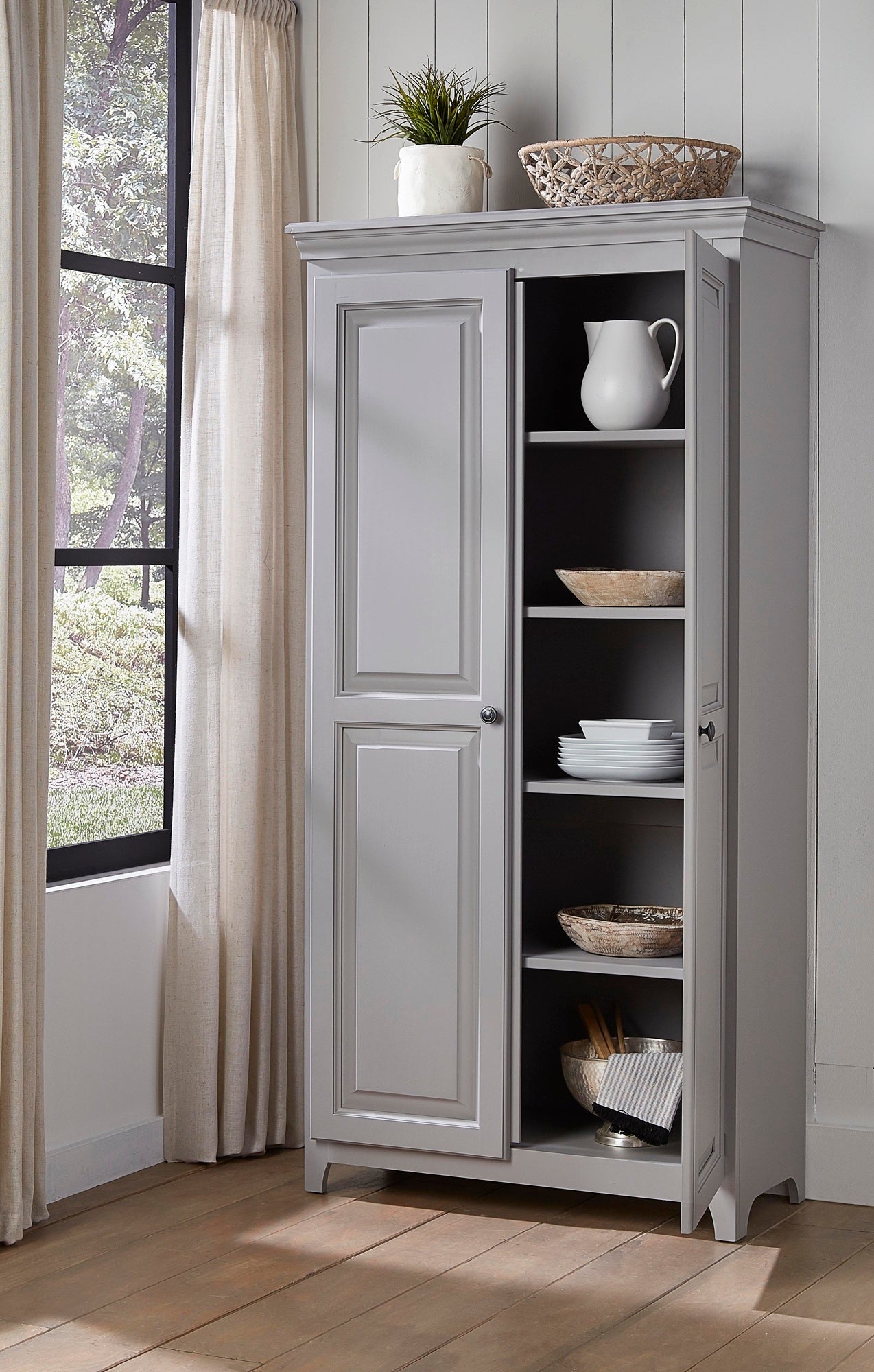 Heritage Grove Pine 2 Door Pantry