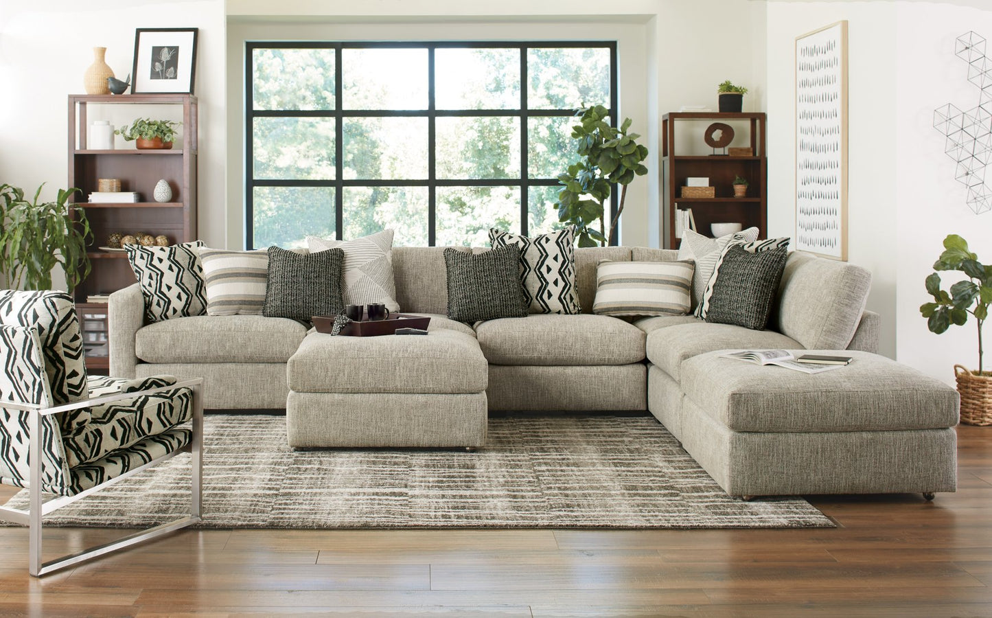 Nova Collection Sectional